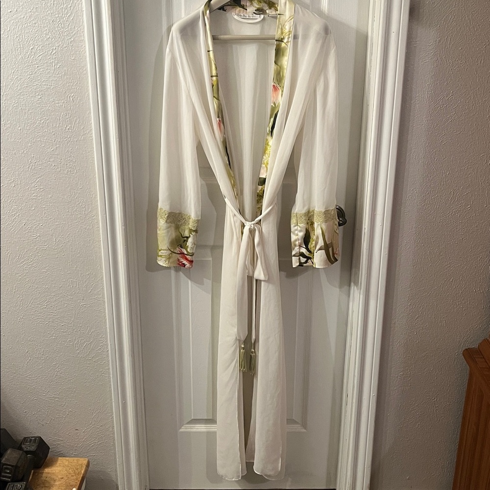 VALERIE STEVENS NIGHTGOWN/ROBE SIZE SMALL - Picture 5 of 7